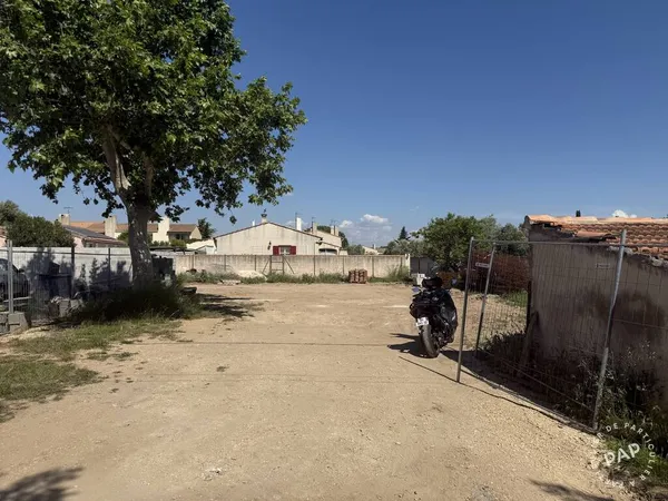 Terrain 250 m² 