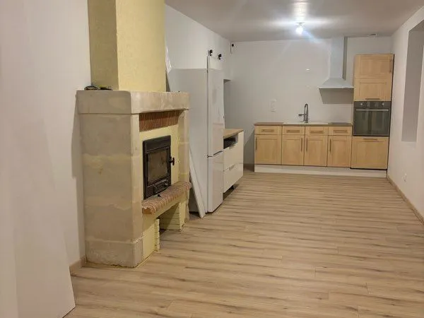 📍 À louer - Maison rénovée à neuf - 49390 Noyant-Villages 