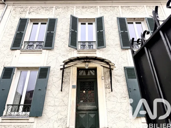 Maison 5 pièces 317 m² 