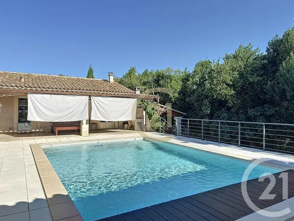 Maison 4 pièces 136 m² 