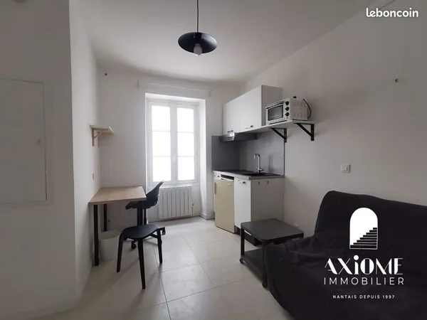 Appartement 1 pièce 14 m² 