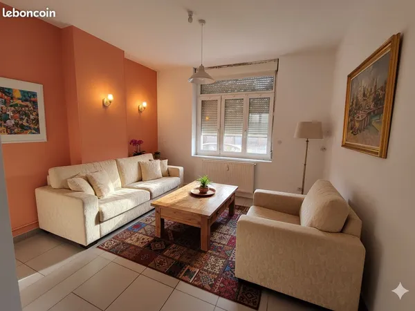 Maison 91m² Rénovée - DPE C - Double Garage & Jardin 