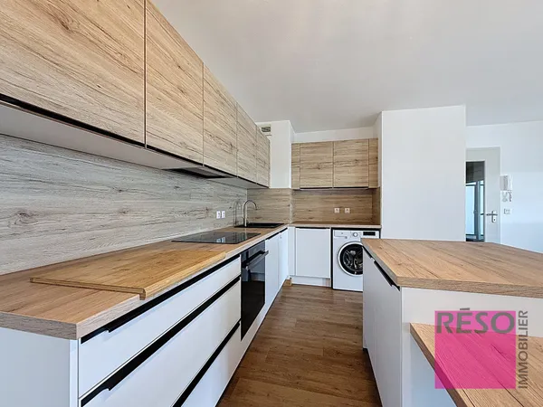 T3 NU 66M² ANNEMASSE 