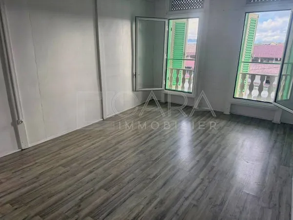 Appartement 4 pièces 75 m² 
