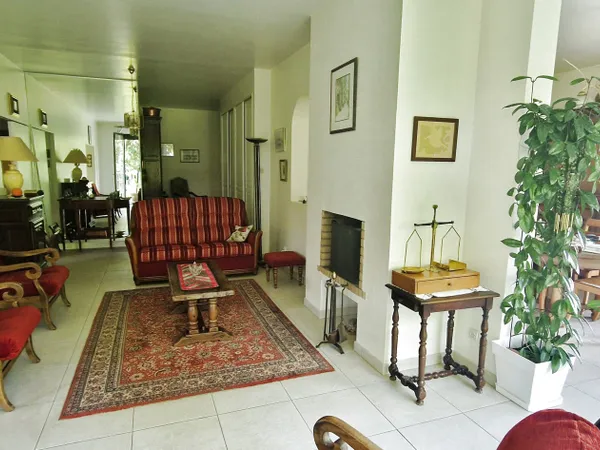 BEL APPARTEMENT AVEC BALCON ET VUE PARC GRADIGNAN CENTRE 