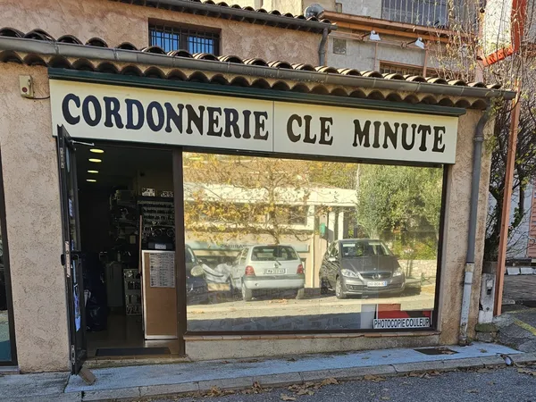 FOND DE COMMERCE CORDONNERIE CLE MINUTE 