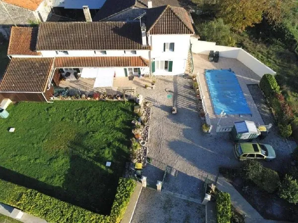 Maison 5 pièces 141 m² 