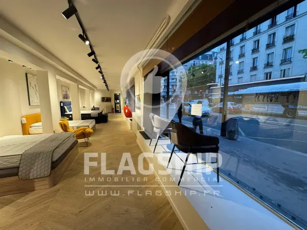 Location Commerce PARIS 75017 
