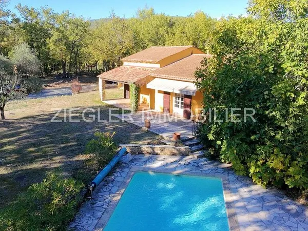 EXCLUSIVITE - SAINT CEZAIRE - VILLA AVEC PISCINE SUR 5389 m² DE TERRAIN PLAT 