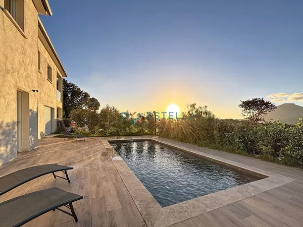 Maison 4 pièces 170 m² 