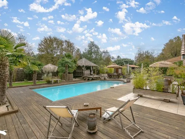 Maison 7 pièces 176 m² 