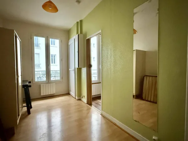 Studio 1 pièce 19 m² 