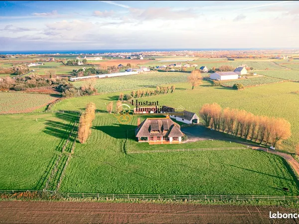 Propriété 5 pièces 240 m² 