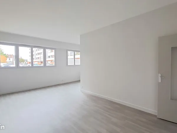 T2 de 58 m² grand séjour - proche gare de Tours 