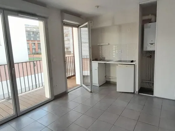 Studio 1 pièce 25 m² 