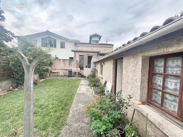 Maison 6 pièces 143 m² 