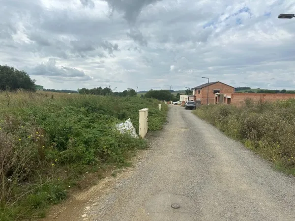 Terrain 425 m² 