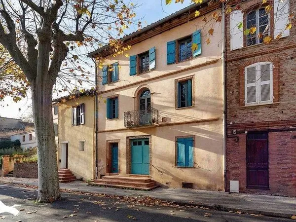 Maison 6 pièces 196 m² 