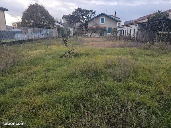 Terrain 900 m² MIRIBEL 