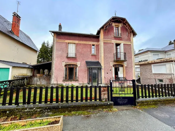 Maison 9 pièces 220 m² 