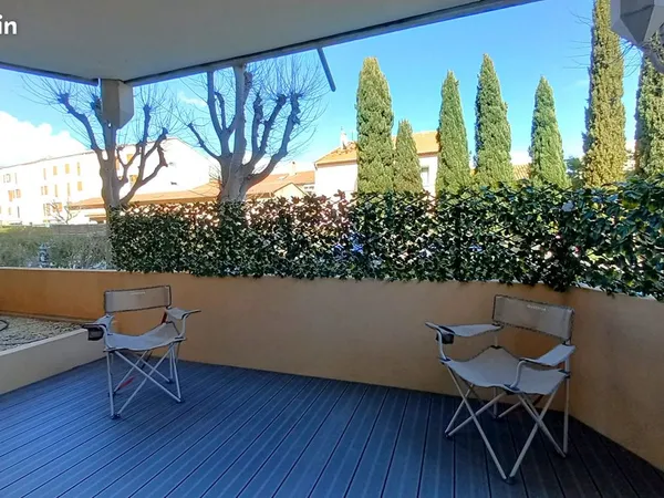 Studio 1 pièce 37 m² 