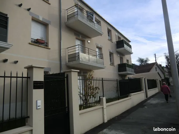 AV Bel appartement T2 42 m² a vendre MELUN 