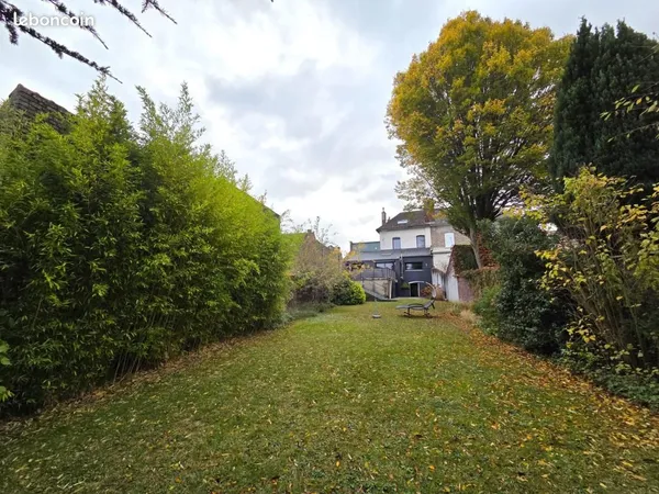 Maison 8 pièces 172 m² 