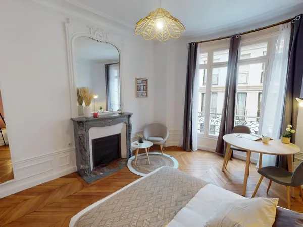 Loue chambre en colocation 