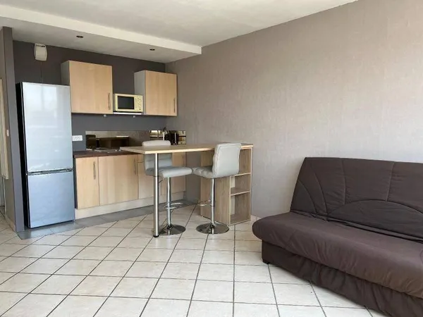 Studio 1 pièce 26 m² 
