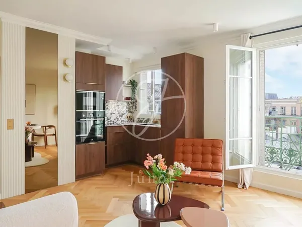 Paris 7e - ROUSSELET / SÈVRES - Appartement à vendre - 2 pièces - 33,03m² Carrez - Balcon - Vue 