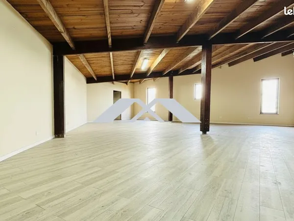 Local commercial 176 m² Saint-Leu 