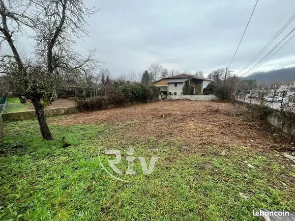 Terrain 1608 m² Meyssiez 