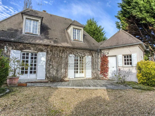 Maison 8 pièces 171 m² 