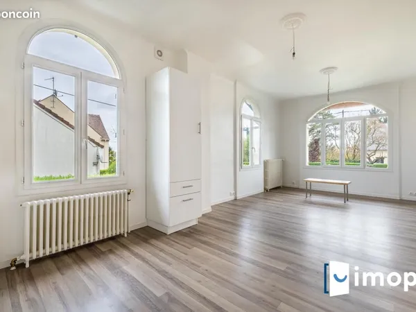 Maison 5 pièces 210 m² 