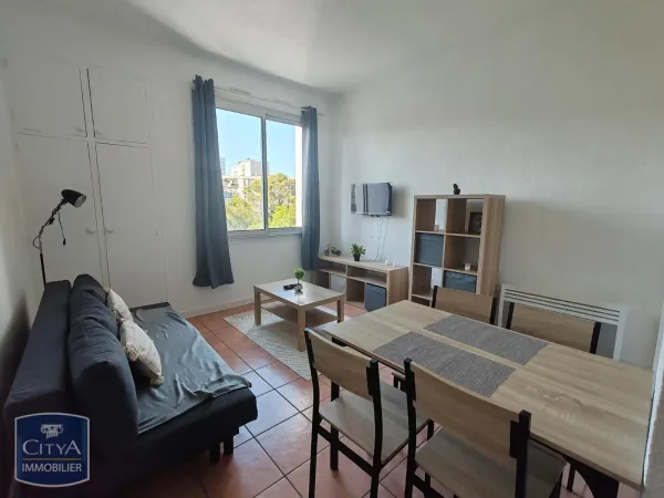Studio 1 pièce 23 m² 