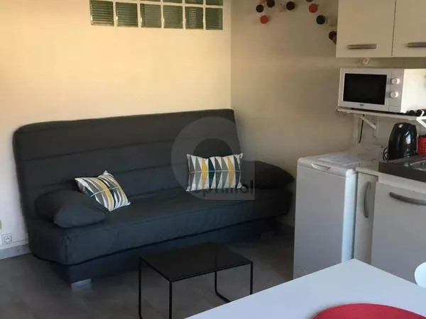 Appartement 1 pièce 17 m² 