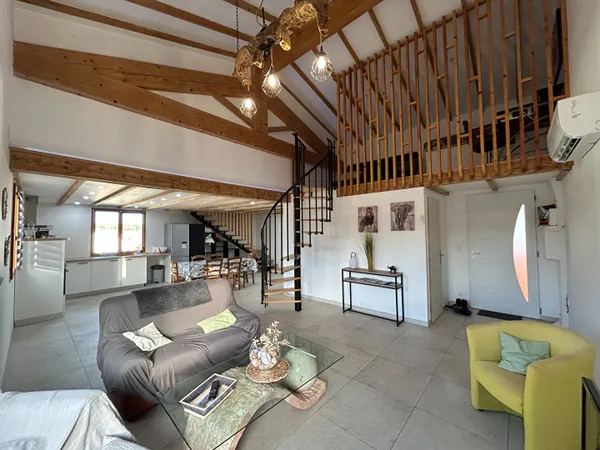 Appartement en duplex à louer à Badens, 4 pièces 88,62 m² avec jardin, location vide ou meublée 