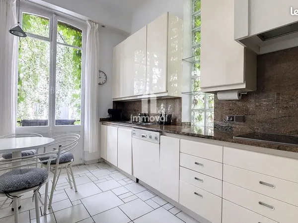 Duplex 6 pièces 177 m² 