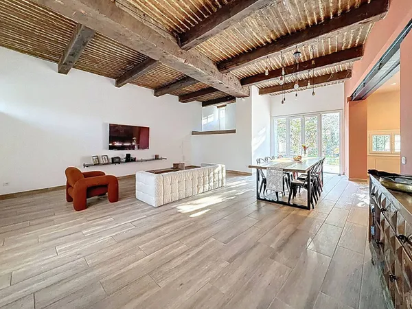 Maison 6 pièces 183 m² 