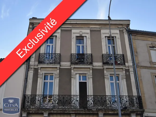 Bâtiment 3 pièces 200 m² 