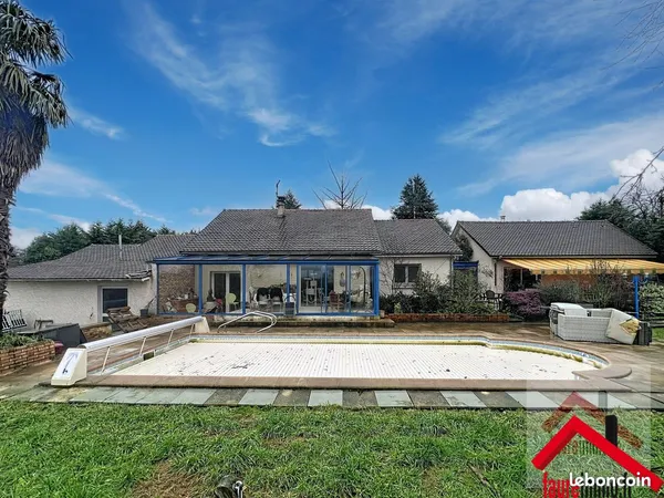 Maison 8 pièces 273 m² 