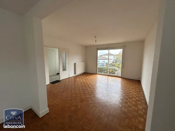 Maison T4 entièrement rénovée sur le bas de Pujols 