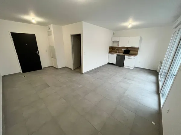 Studio 1 pièce 32 m² 
