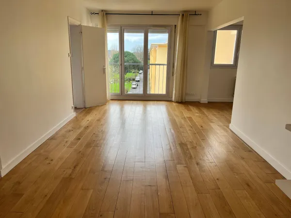 Appartement secteur Tanchet 96m² à louer 