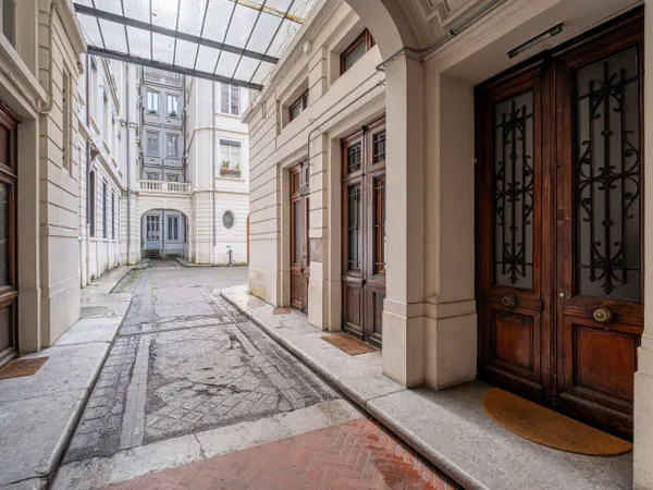 Bureaux 150 m² 