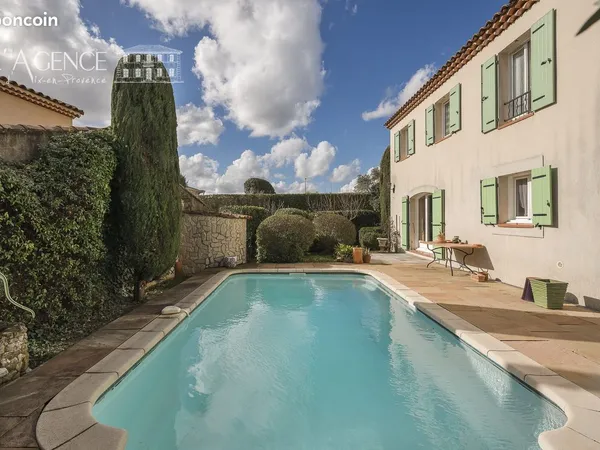 Maison 6 pièces 140 m² 