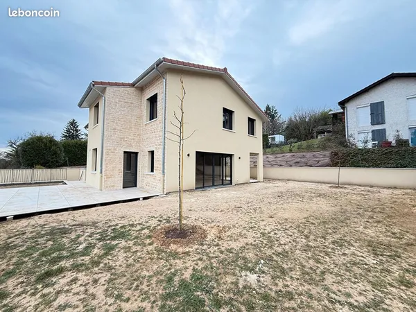 Maison 5 pièces 140 m² 
