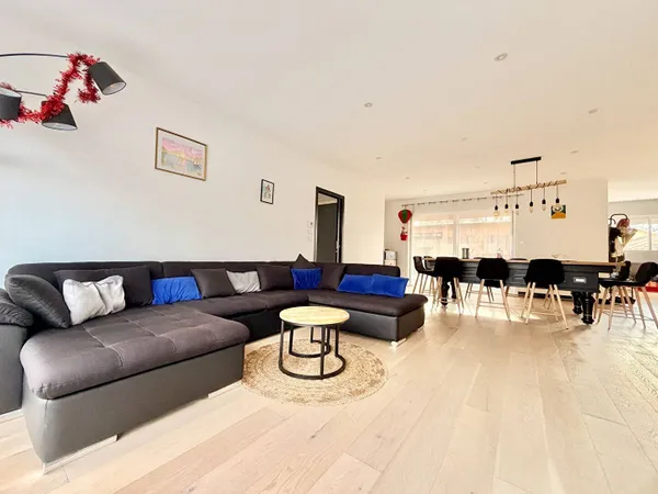 Maison 5 pièces 140 m² 