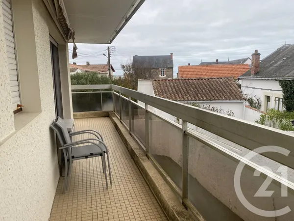 Appartement 1 pièce 33 m² 