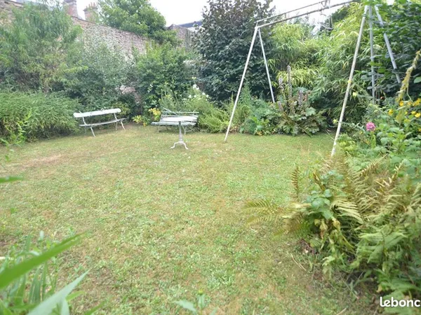 Maison 8 pièces 324 m² 